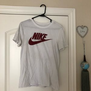 Nike tee